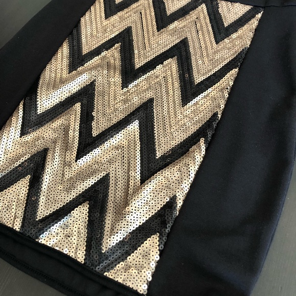 SEQUINED BODYCON DRESS. NW0T. - Picture 5 of 7